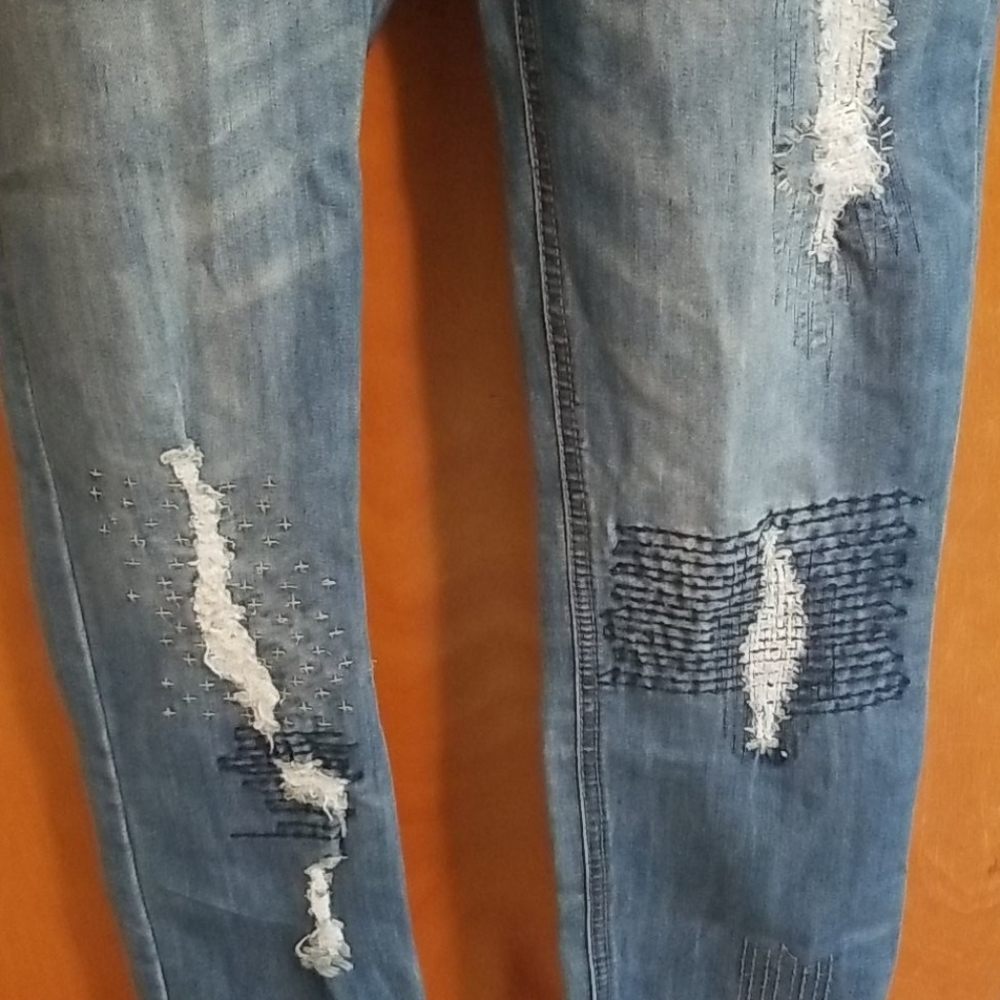 Indigo Thread Co Distressed Jeans 2 - Picture 4 of 12